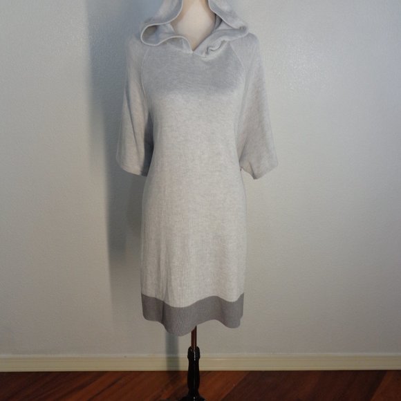 Lululemon Hooded Poncho Size M-L - Gray Color Block Tunic Sweater side vents - Picture 6 of 8